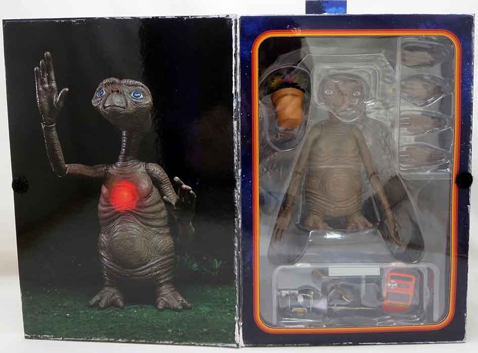 E.T. Ultimates 5 Inch Action Figure - E.T. Light Up Deluxe| Cmdstore