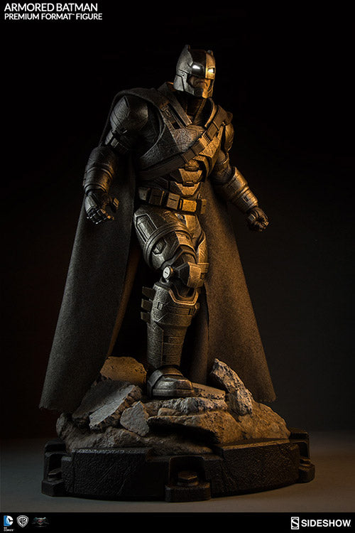 Batman v Superman: Dawn of Justice 23 Inch Statue Figure Premium Format - Armored Batman Sideshow 300401