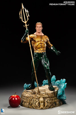 DC Collectible 24 Inch Statue Figure Premium Format - Aquaman Sideshow