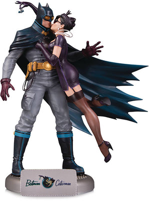 DC Comics Bombshells 11 Inch Statue Figure - Batman & Catwoman