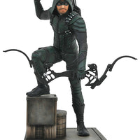 DC Gallery 9 Inch Statue Figure Green Arrow CW - Green Arrow