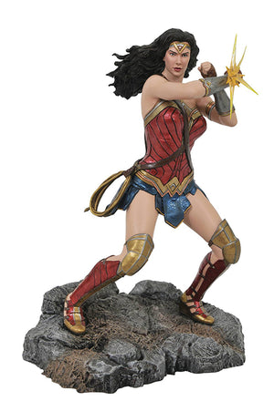 DC Gallery 9 Inch Statue Figure Justive League Movie - Wonder Woman with Bracelets