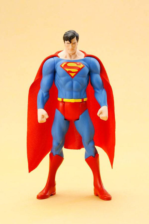 DC Universe 8 Inch Statue Figure ArtFX+ - Superman Classic