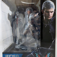 Devil May Cry 5 9 Inch Statue Figure ArtFX J - Nero