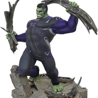 Marvel Gallery 9 Inch Statue Figure Avenger Endgame - Tracksuit Hulk