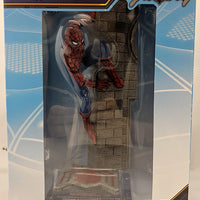 Marvel Gallery 10 Inch Statue Figure Spider-Man Homecoming - Spider-Man