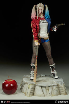Suicide Squad 19 Inch Statue Figure Premium Format - Harley Quinn Sideshow 300656