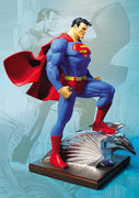 Superman Mini Statue 6 Inch Static Figure - Superman by Jim Lee