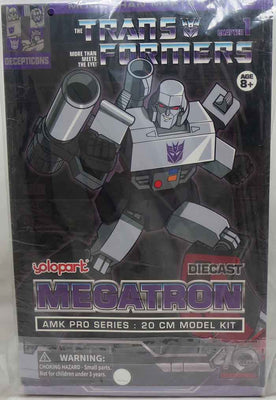 Transformers Generation 1 8 Inch Model Kit AMK Pro Series Diecast - Megatron