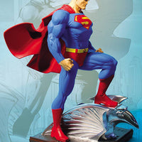 Superman Mini Statue 6 Inch Static Figure - Superman by Jim Lee